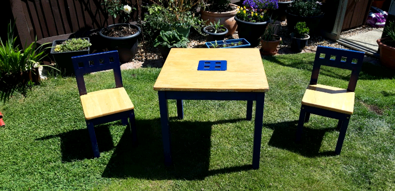 gumtree kids table